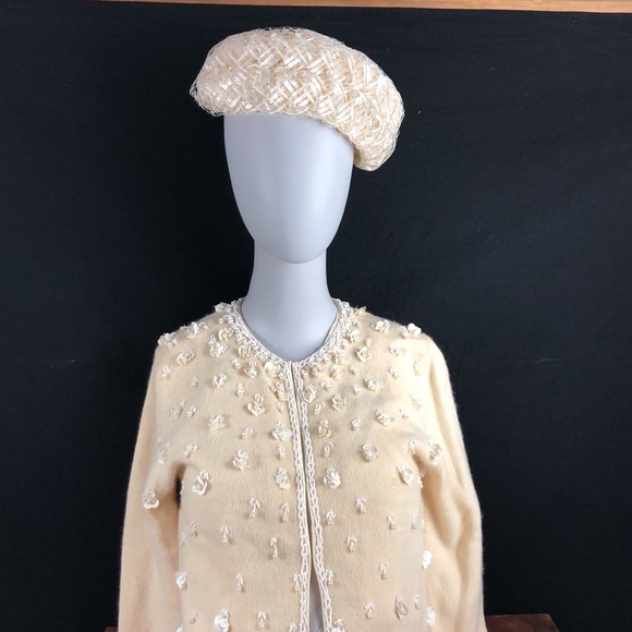 Amazing Vintage B. Altman & Co. Cream Sweater w/Sequins and Beads - Picture 11 of 16